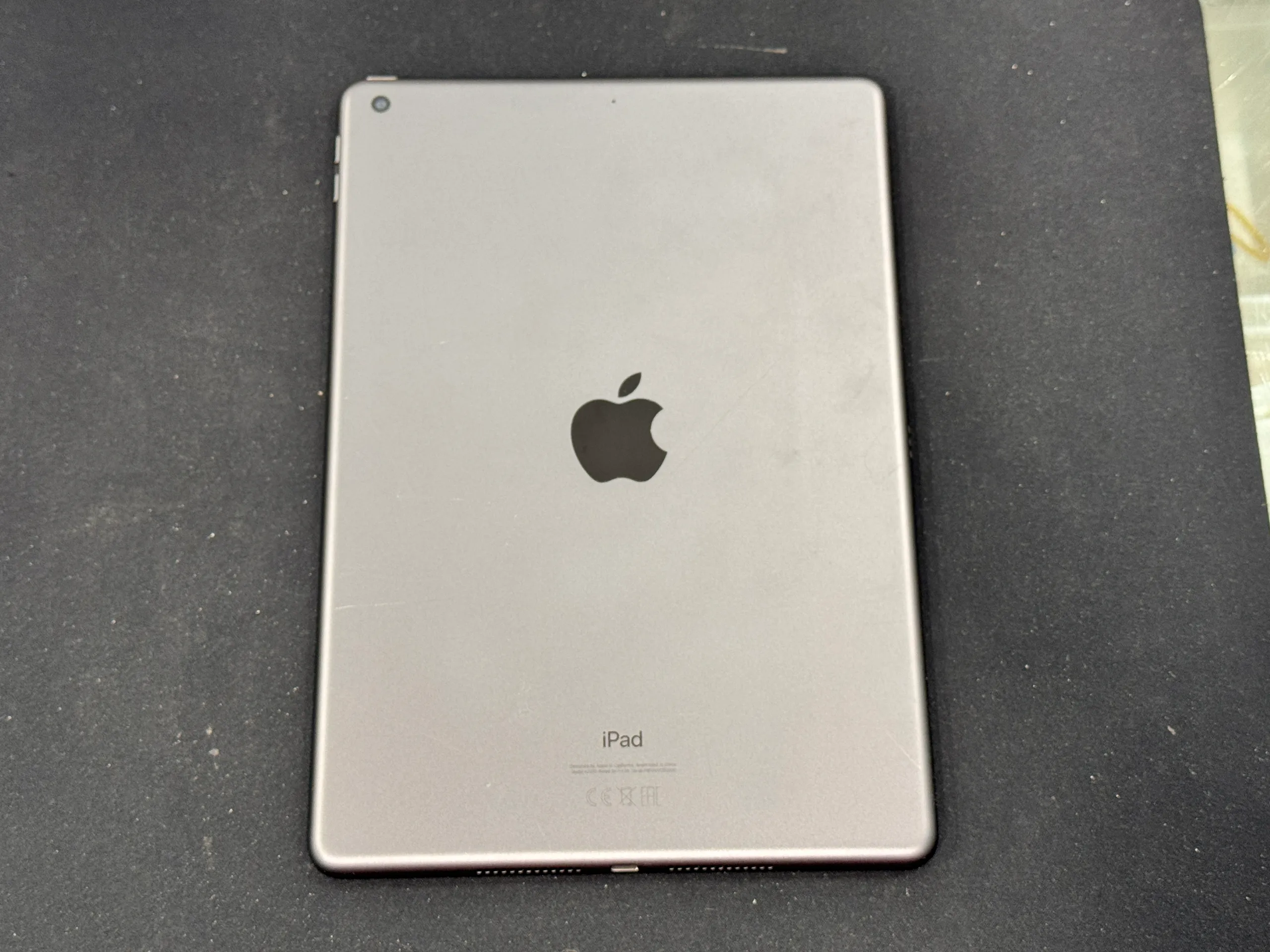 apple iPad 8Th - immagine 2